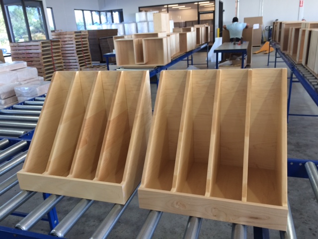 singapore - Angle box with angle dividers